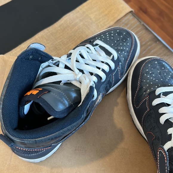 Nike GS back to school, Nike dunk high, size 6.5 Y. - Picture 7 of 9